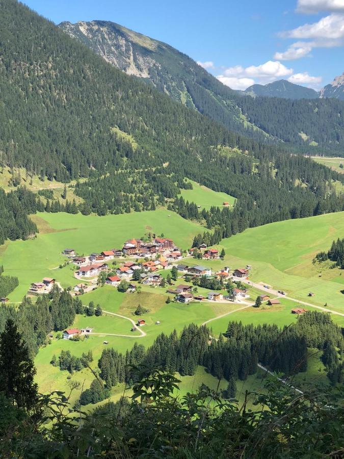 Appartments Krone Bichlbach Buitenkant foto