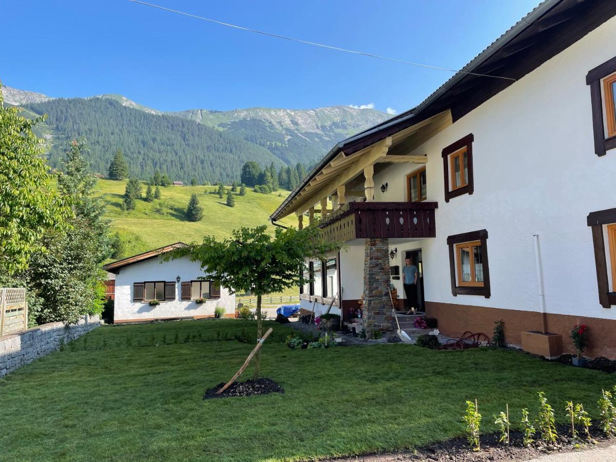 Appartments Krone Bichlbach Buitenkant foto