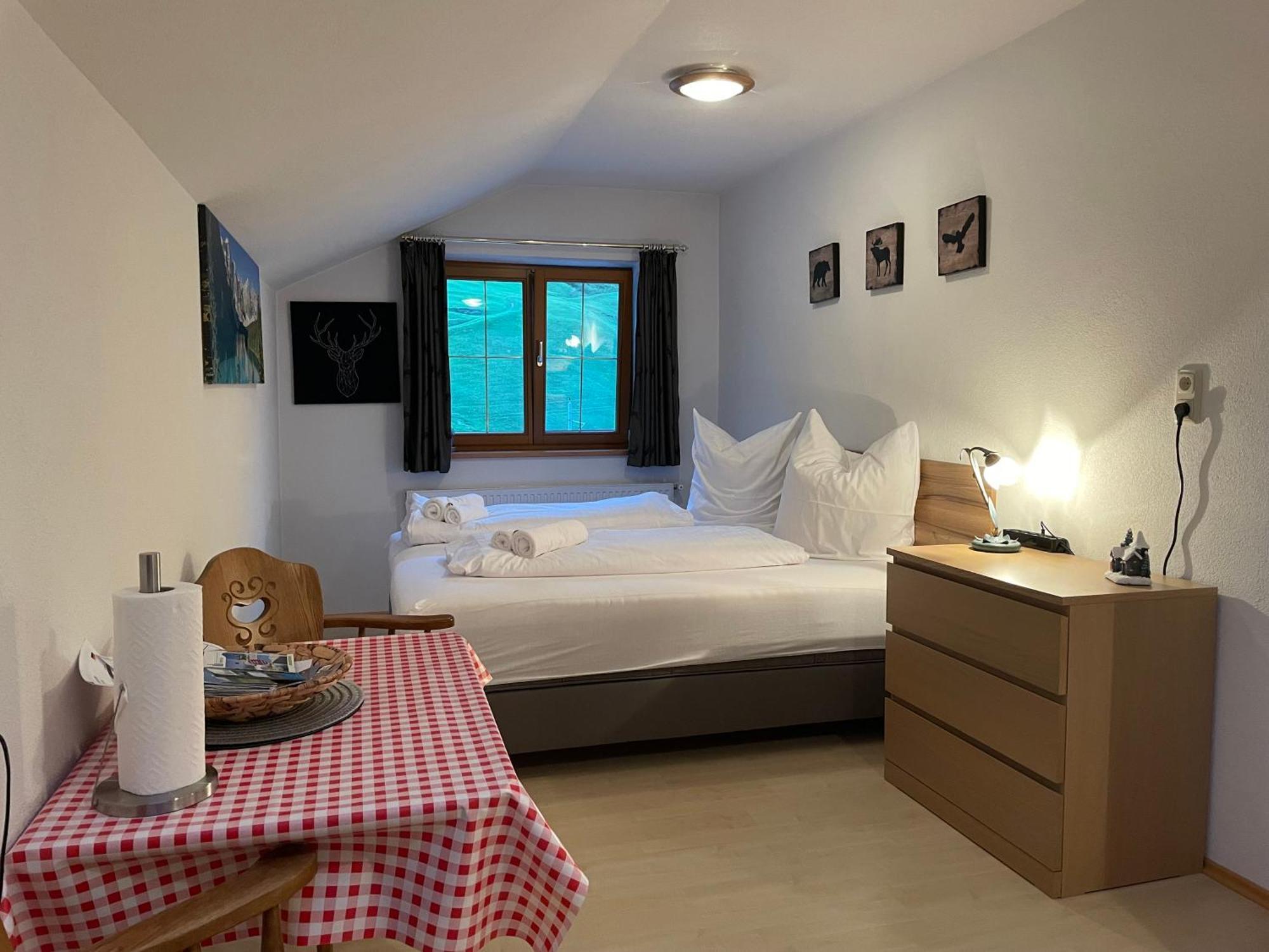 Appartments Krone Bichlbach Kamer foto